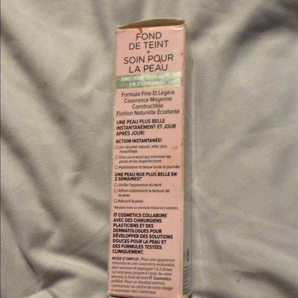 IT Cosmetics Your Skin But Better Foundation - Waterlight medium coverage Natura - Picture 2 of 8